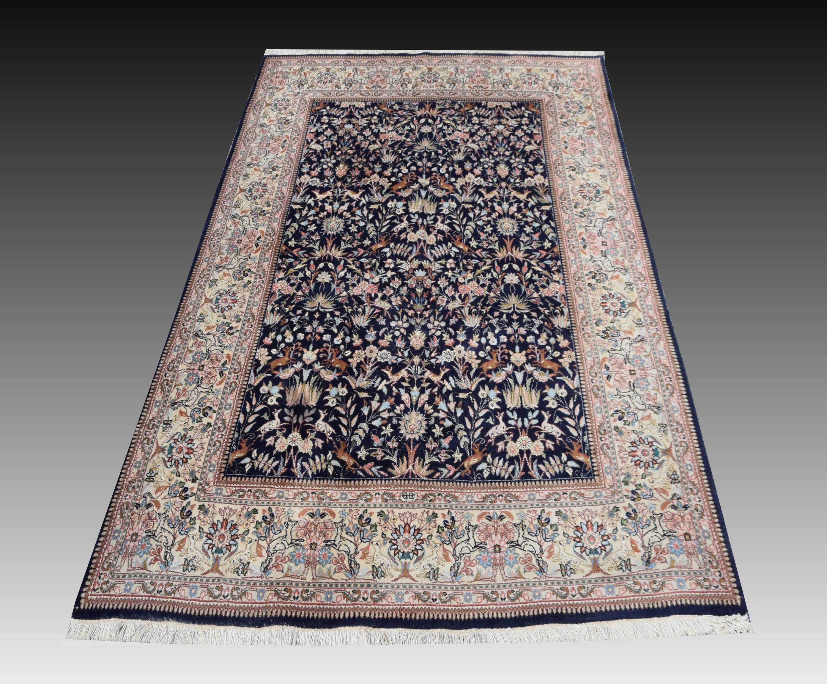 Handmade Indo-Kirman oriental rug. Dimensions: 2.70 x 1.90 m.