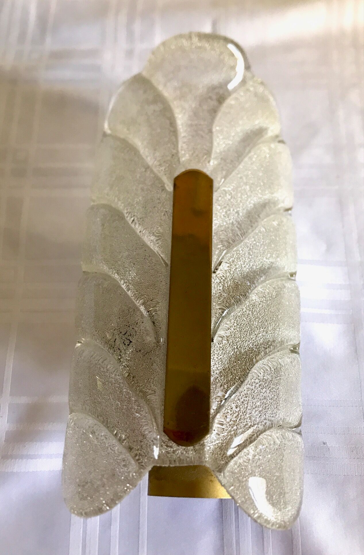 Glass foil wall lamp