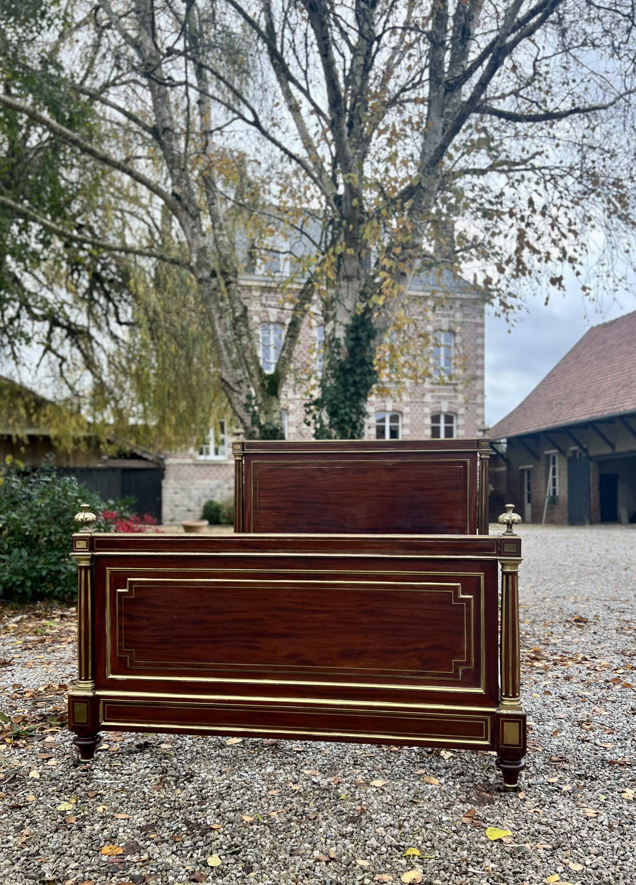 Magnificent Louis XVI style flamed mahogany bed Attributed to Gervais-maximilien Durand