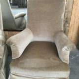 Pair of chairs to rest XIX