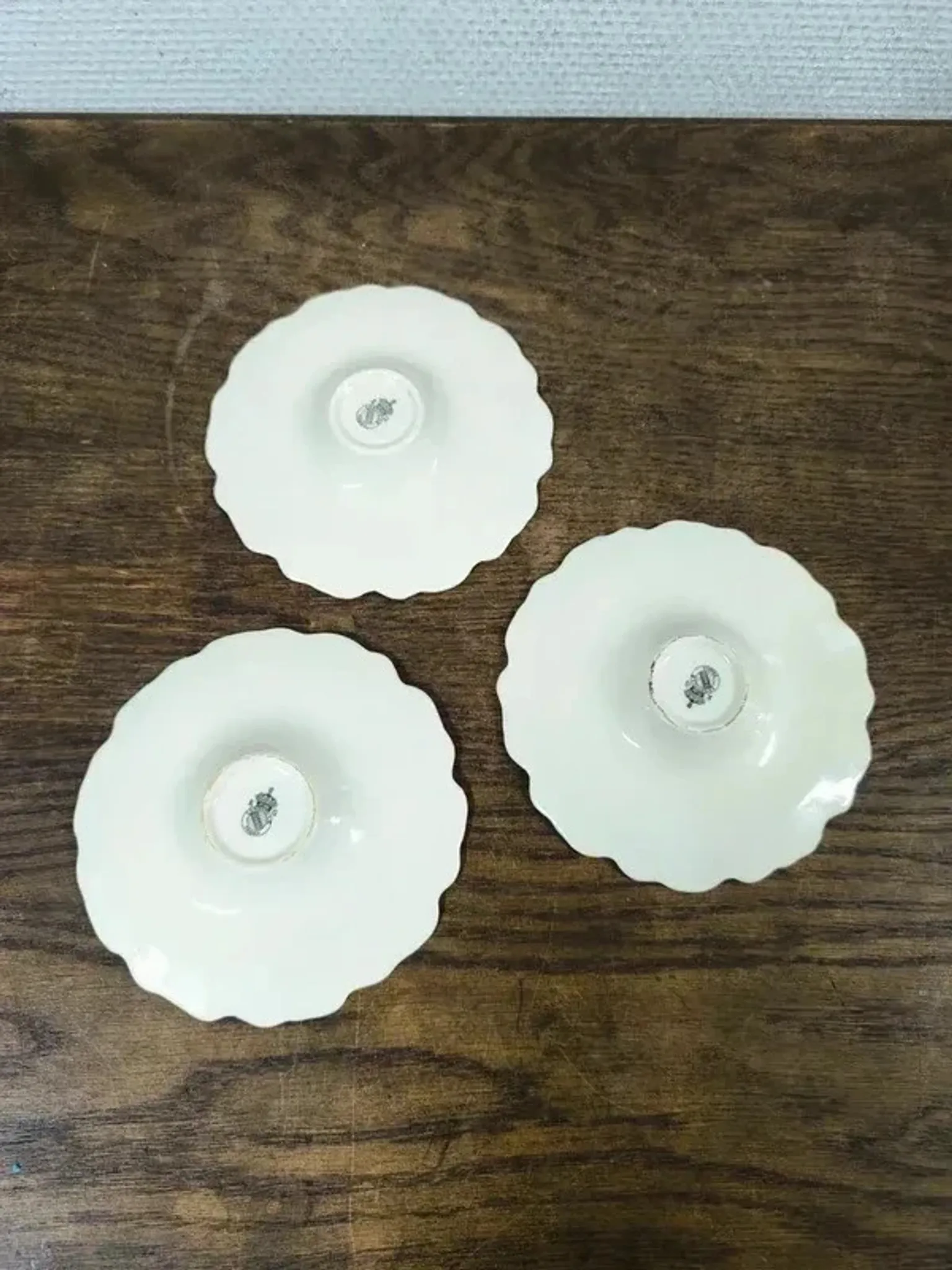 Set of 3 antique Lunéville butterfly saucers / saucers in barbotine.