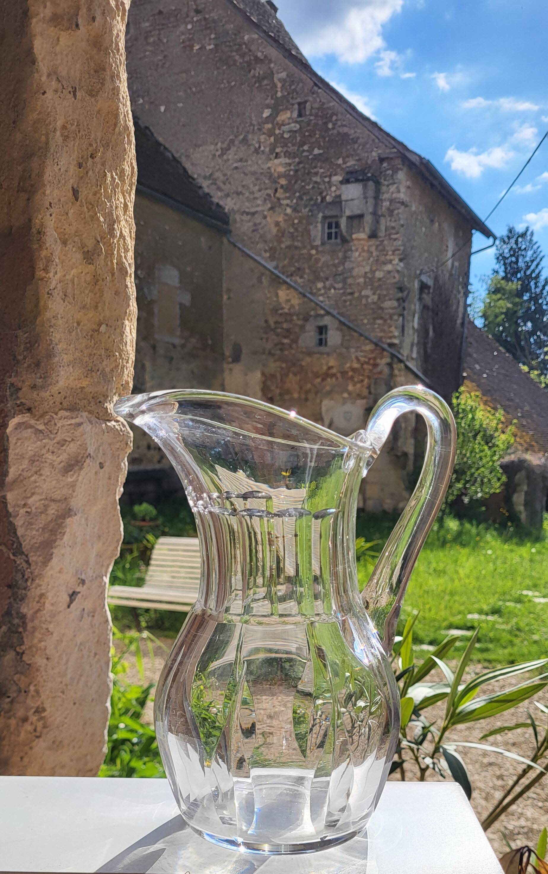 Crystal pitcher from Saint Louis, Cerdagne model.