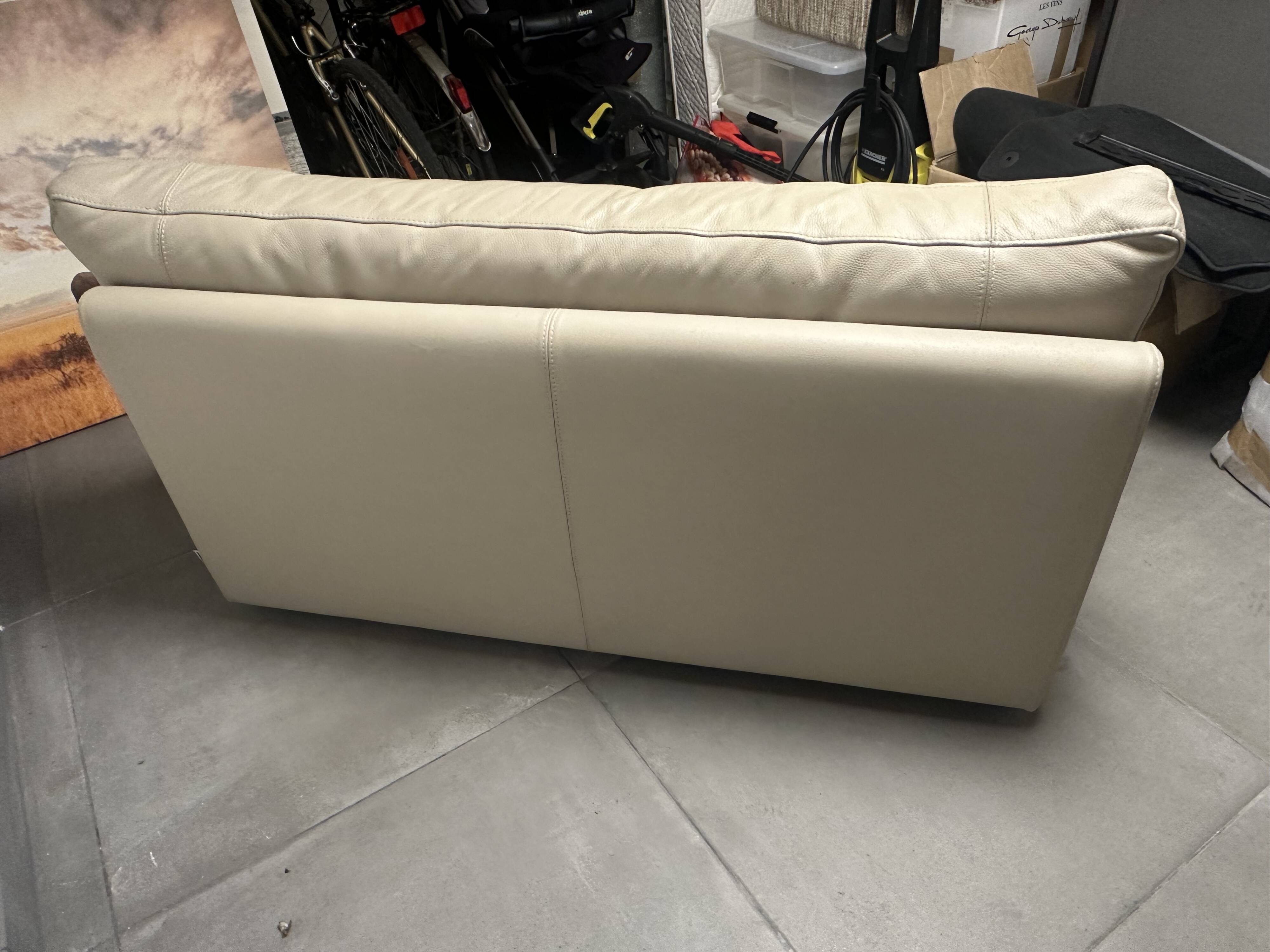 2-seater leather sofa by STEINER