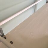 Wall-mounted shelf cabinet to hang