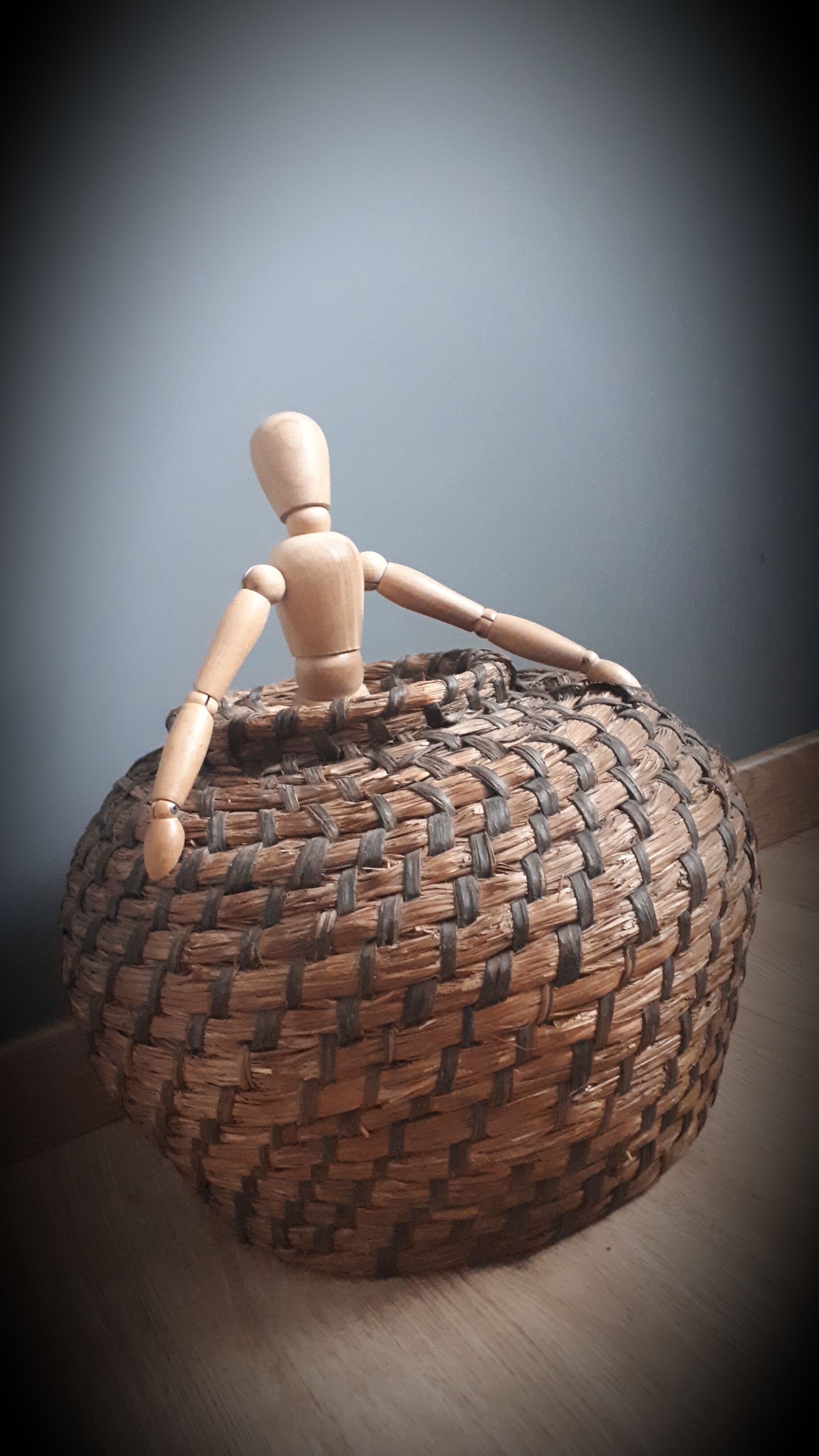 Wicker basket Fakir