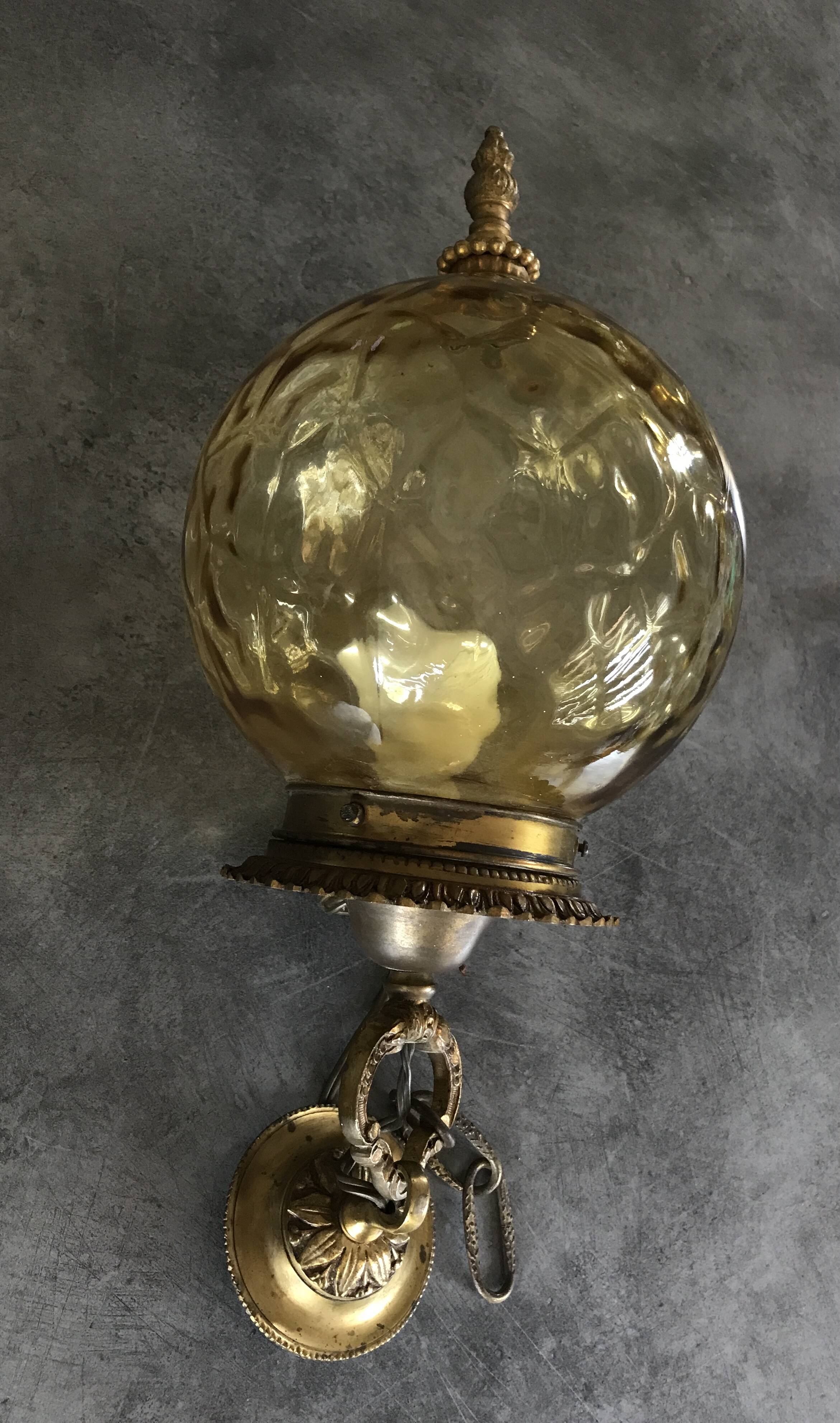 Chandelier vintage ceiling lantern in textured yellow glass and golden brass