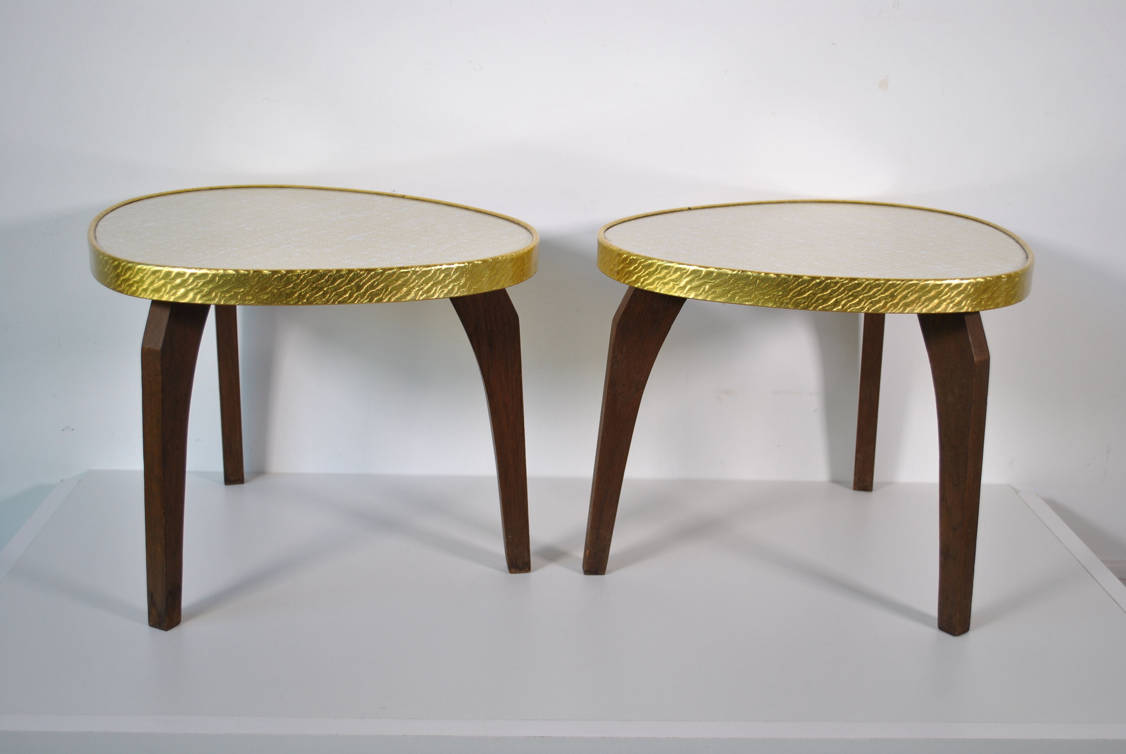 Side tables door plant 1960