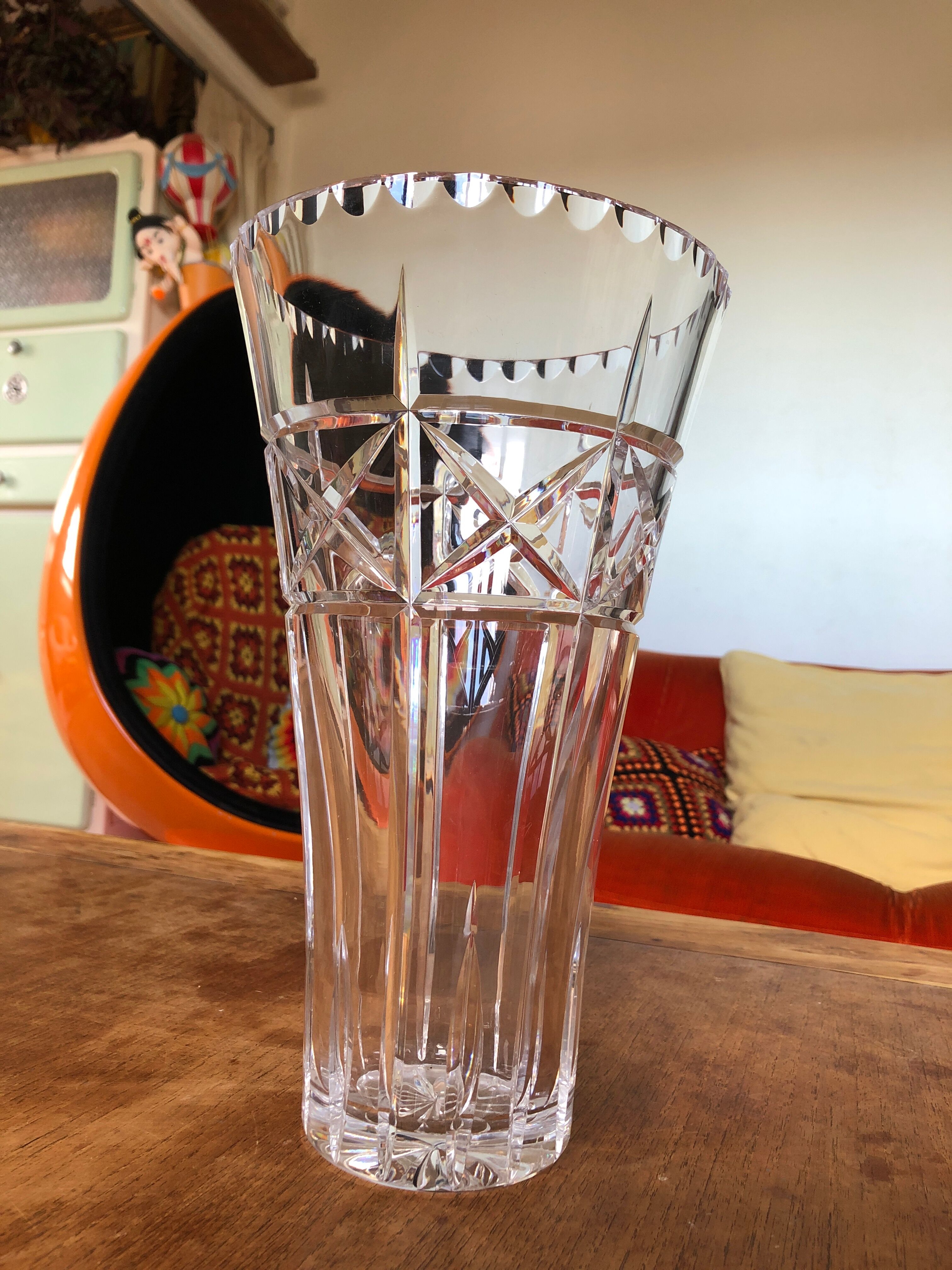 Large chiseled crystal vase