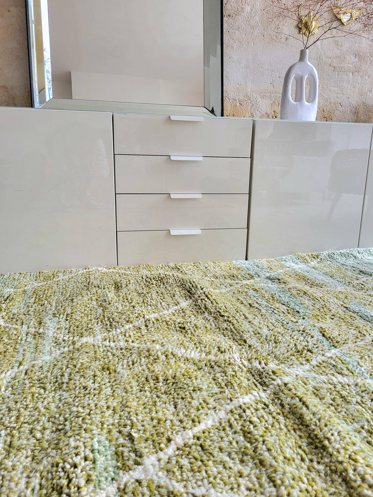 Green Beni Ouarain Berber rug with white diamonds