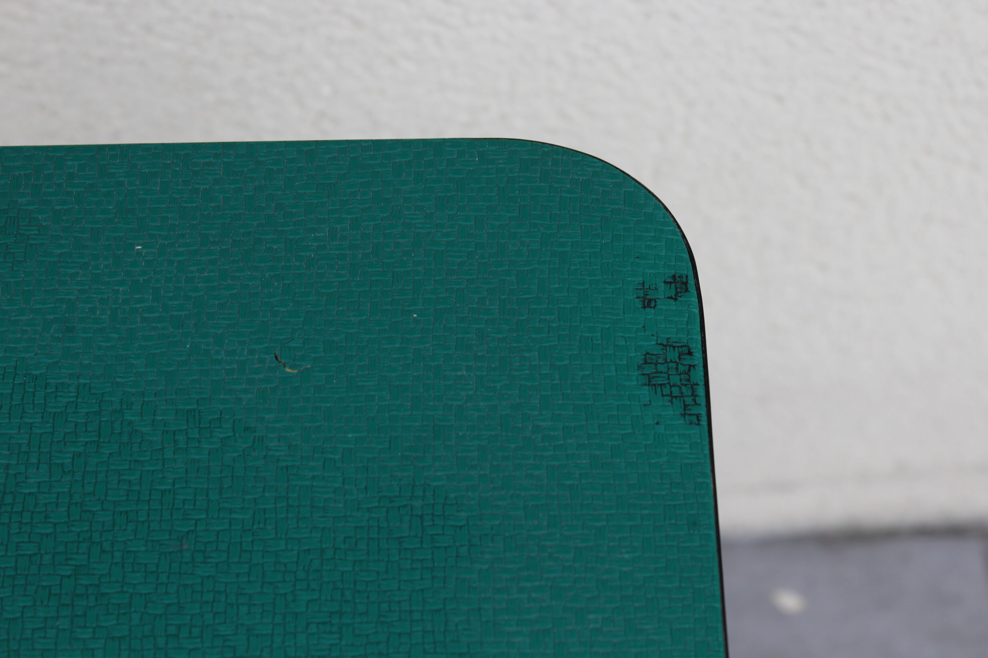 Old service with roulettes design 1950