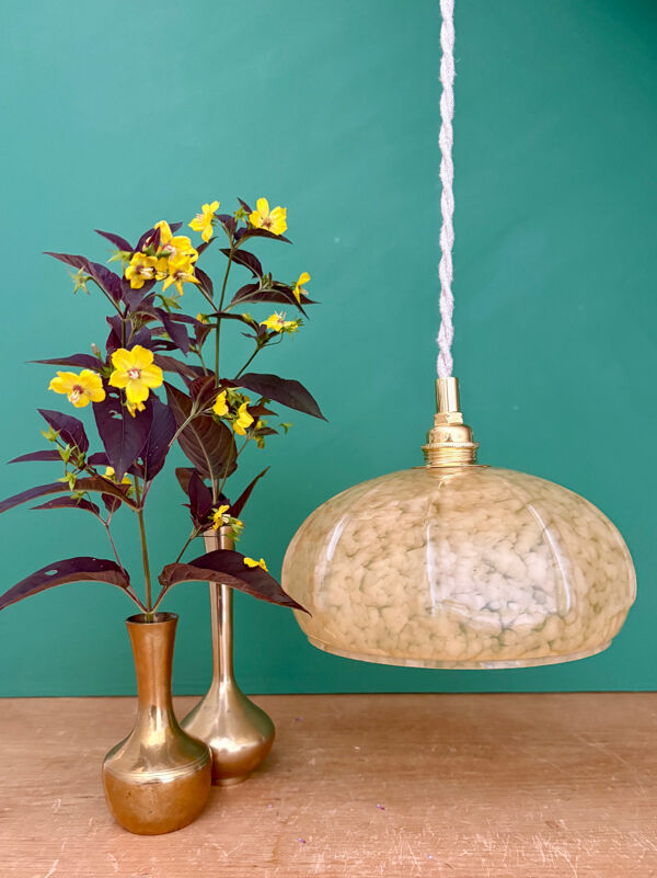 Suspension abat-jour vintage Art déco en verre de Clichy jaune