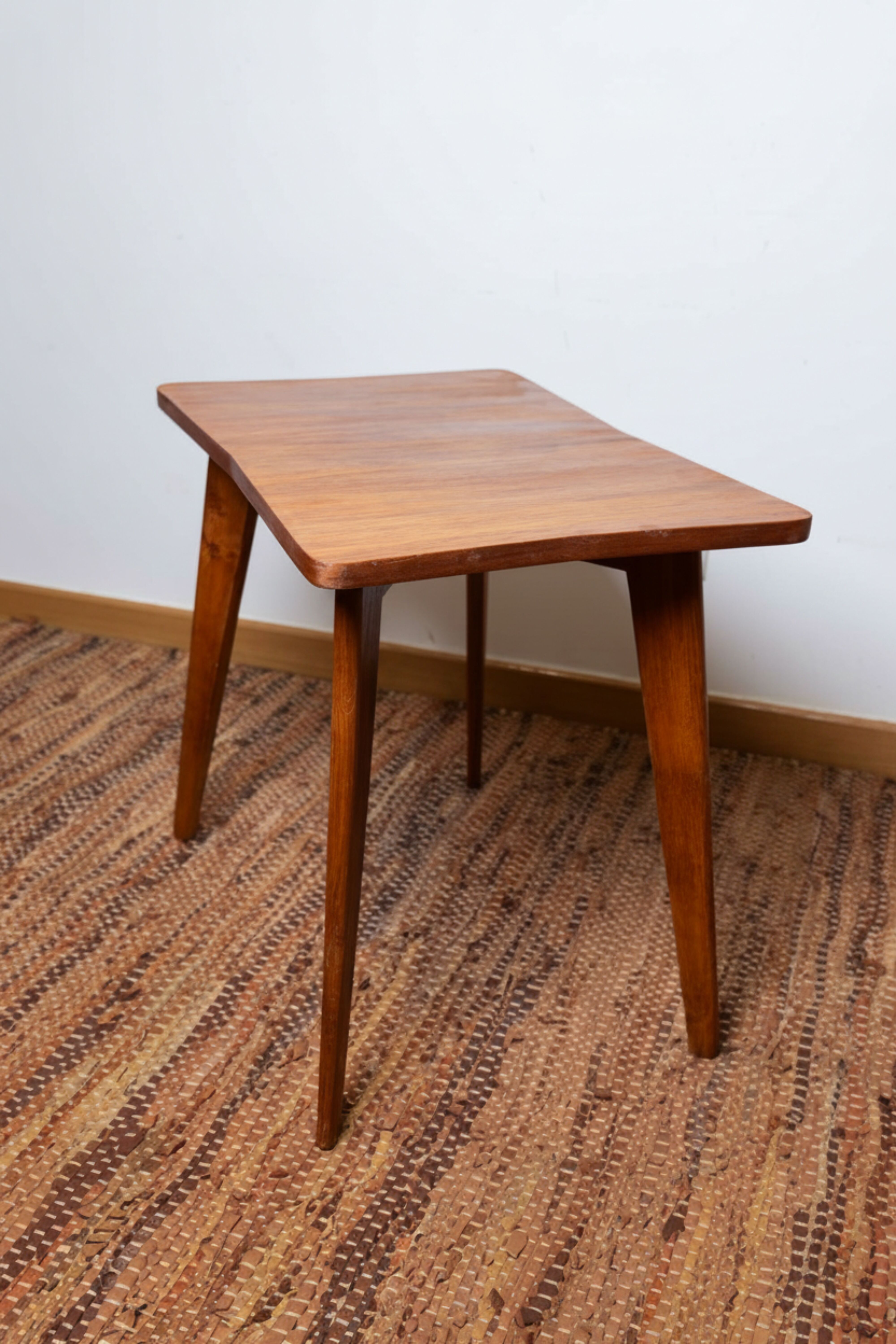The Solo Side Table