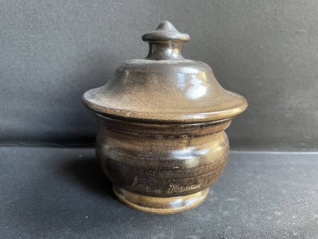 Terracotta sugar bowl signed Jean Marais - Vallauris