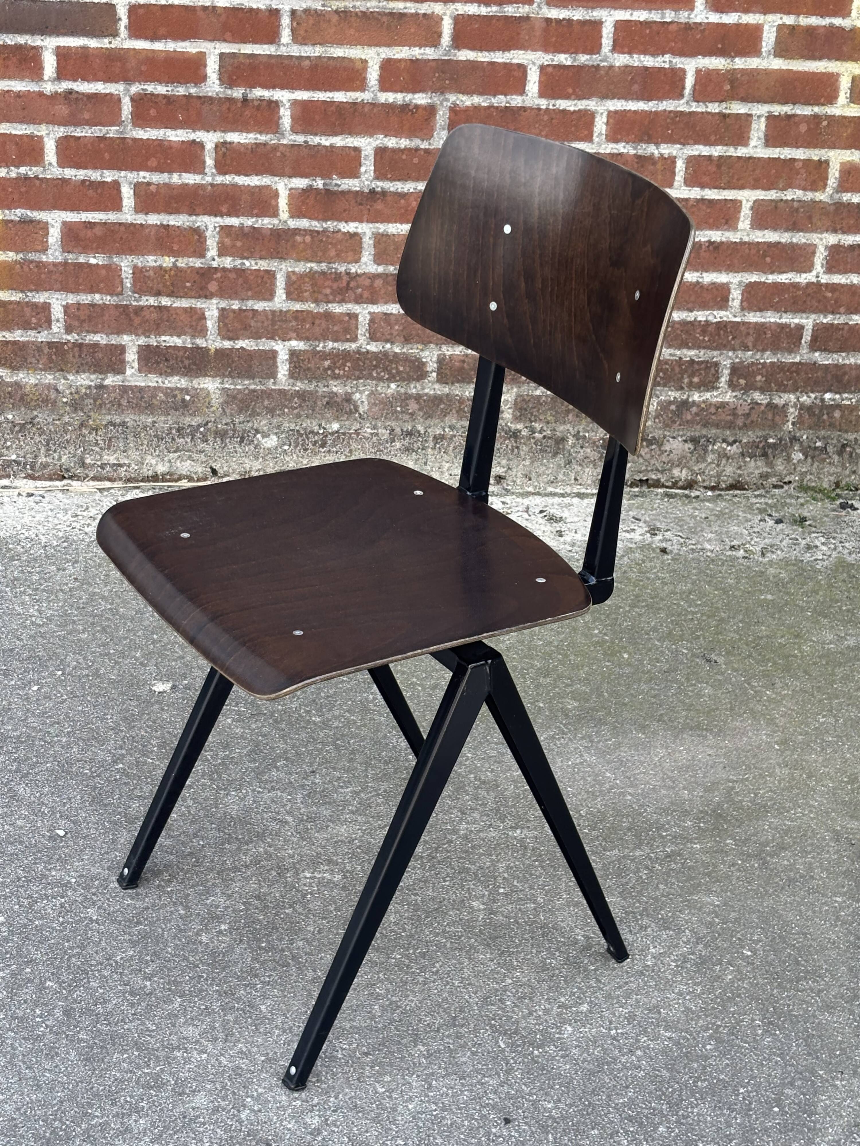 Galvanitas S16 School Chair Dining Chair Design Black Frame