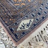 Tapis pakistanais fait main