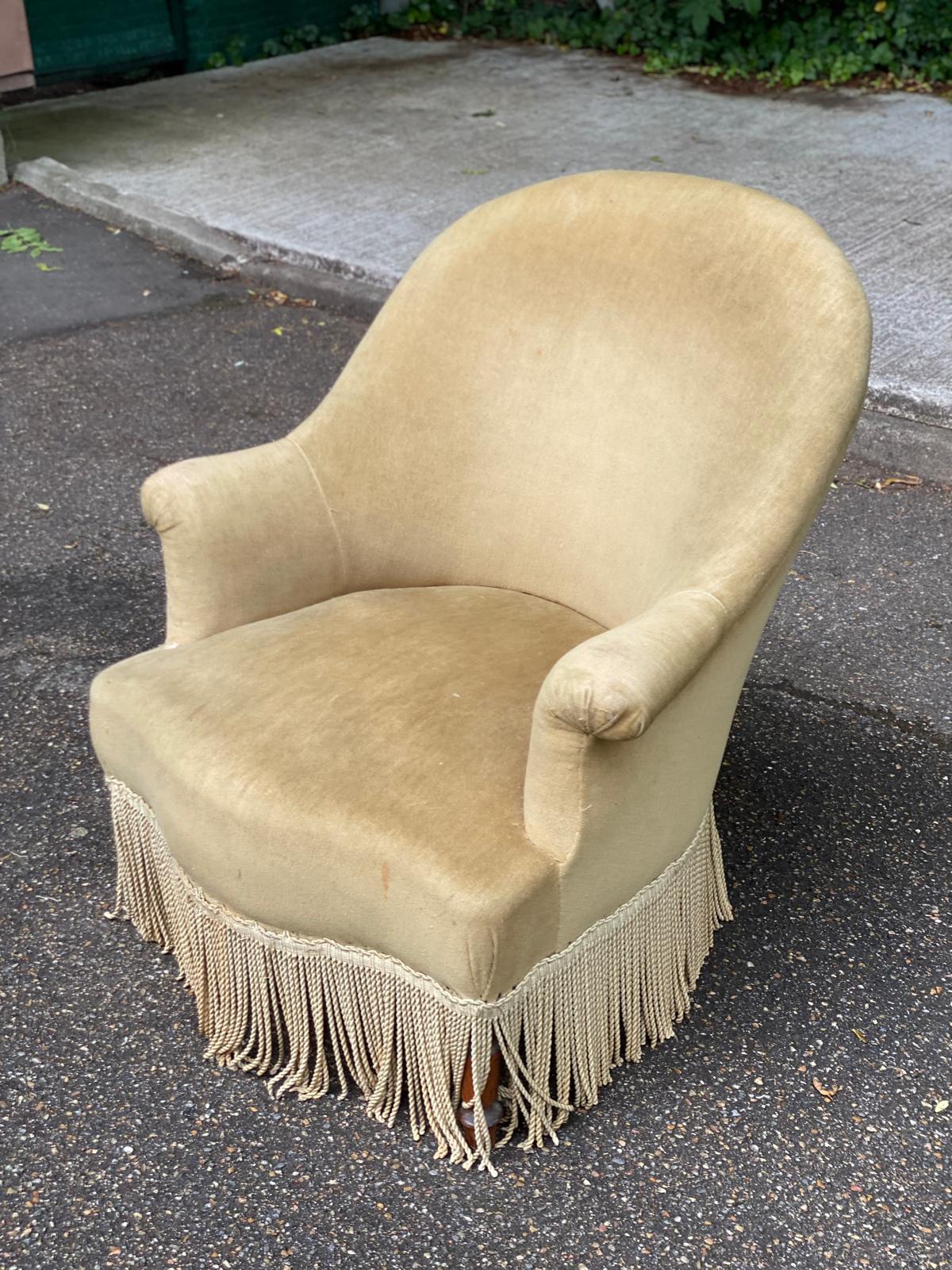 Fauteuil crapaud en velours velours jaune moutarde
