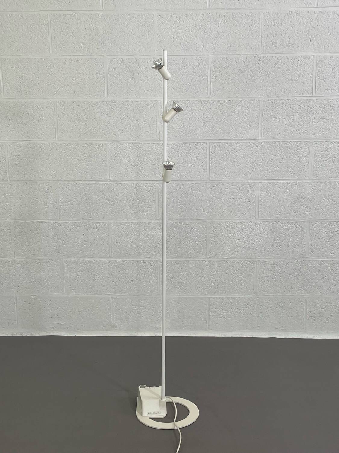 Vintage floor lamp with lamp dimmer