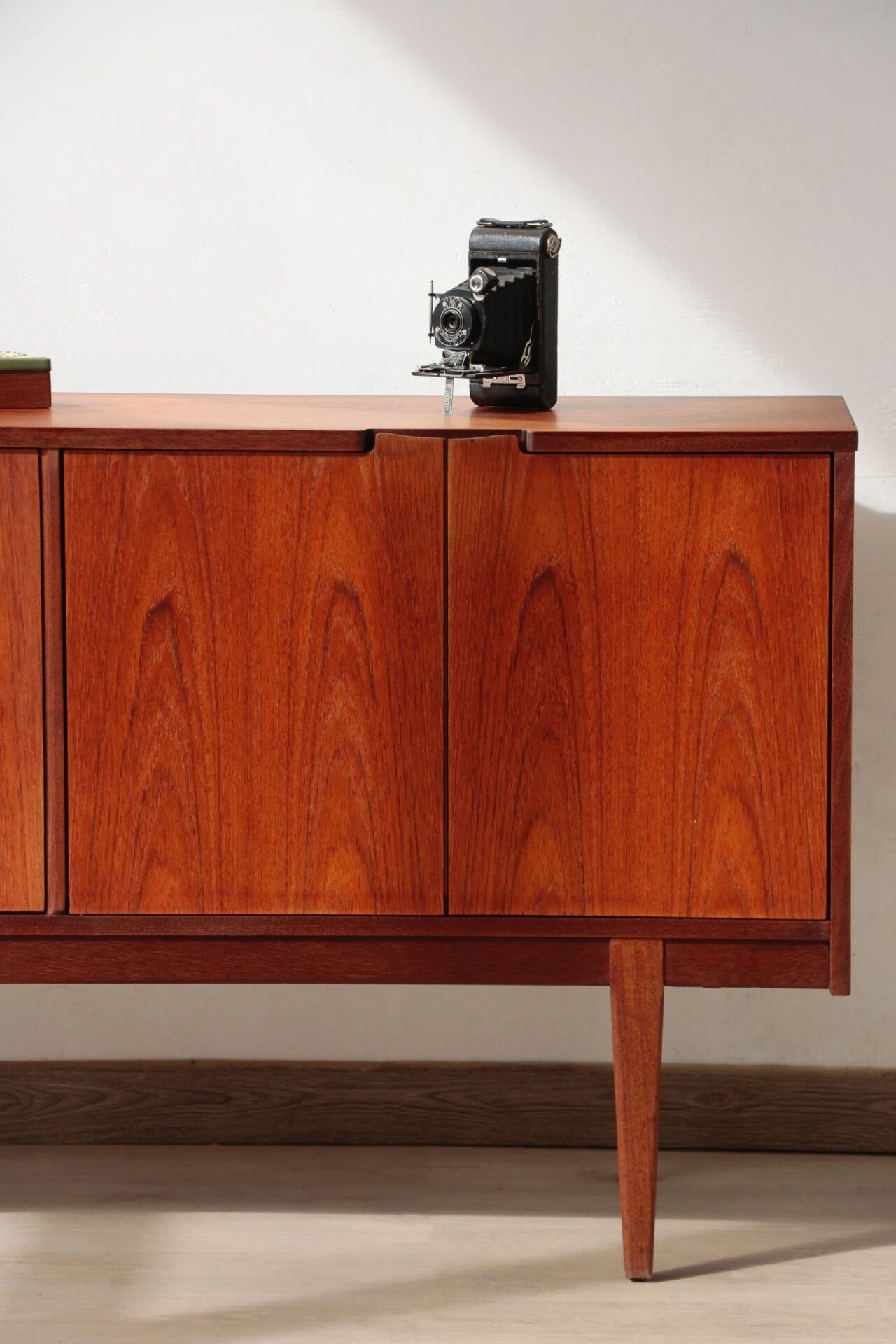 Enfilade Nathan in teak (1960s) – restored English design
