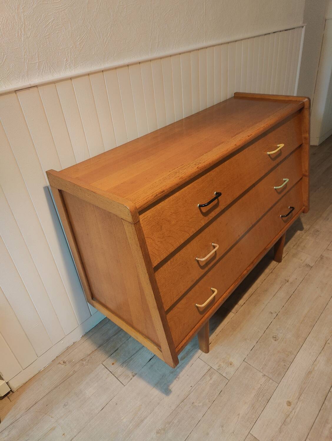 Vintage 1950 oak chest of drawers with pyramidal drawers