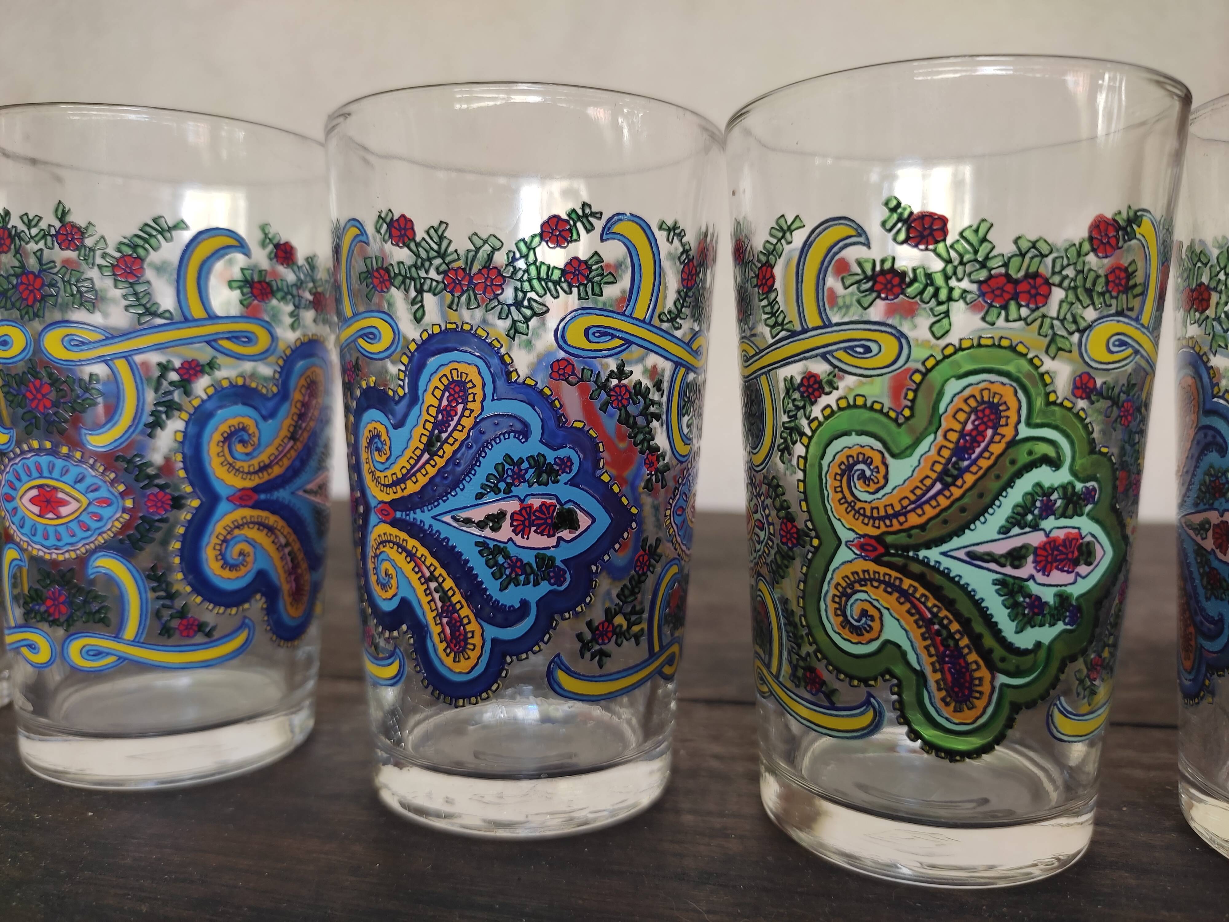 7 tea glasses, orienti pattern