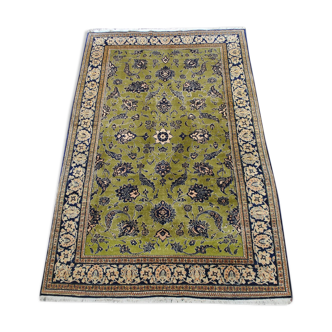Tapis persan authentique taille 166 x 257 cm
