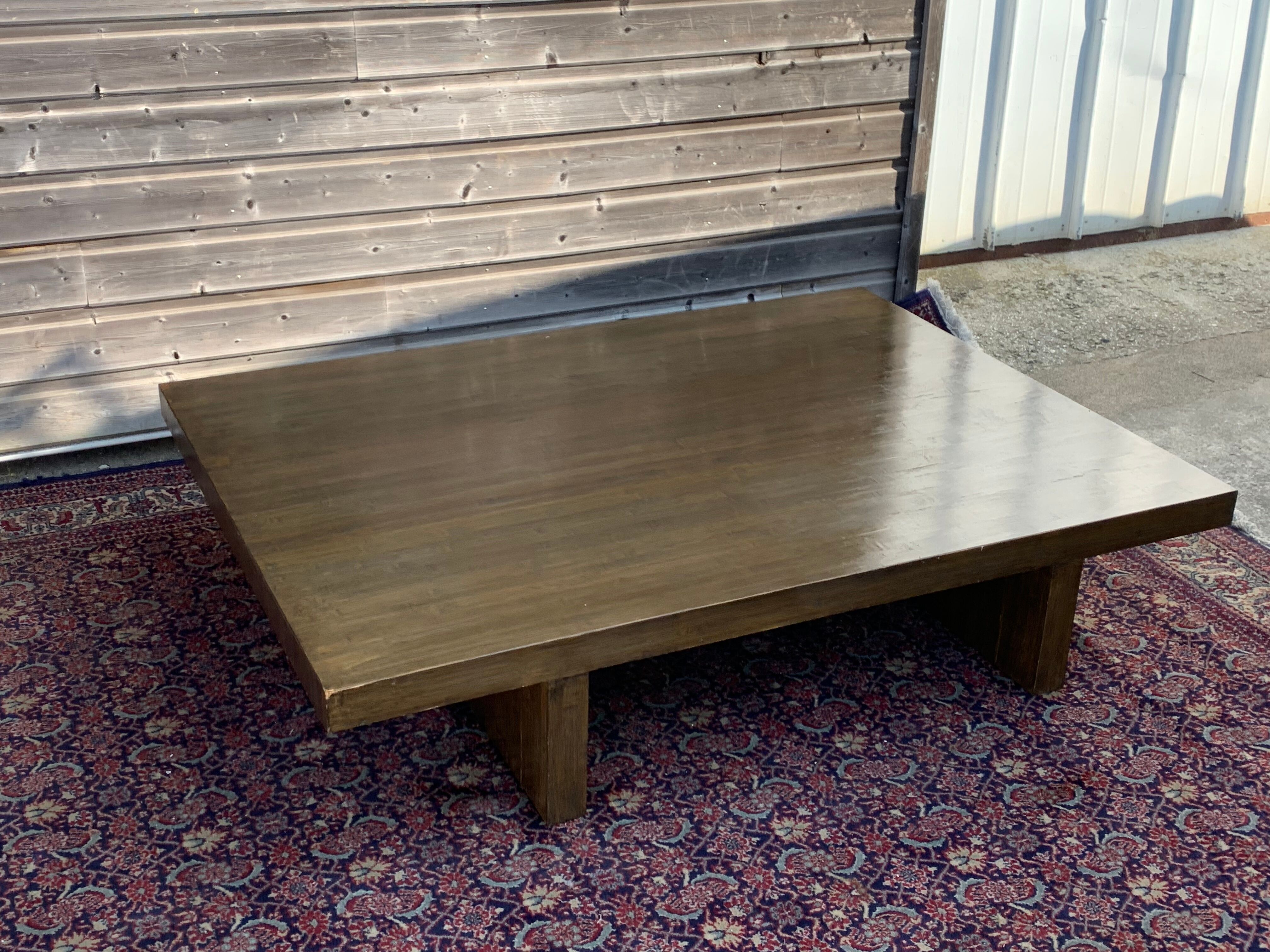 Green laqué coffee table