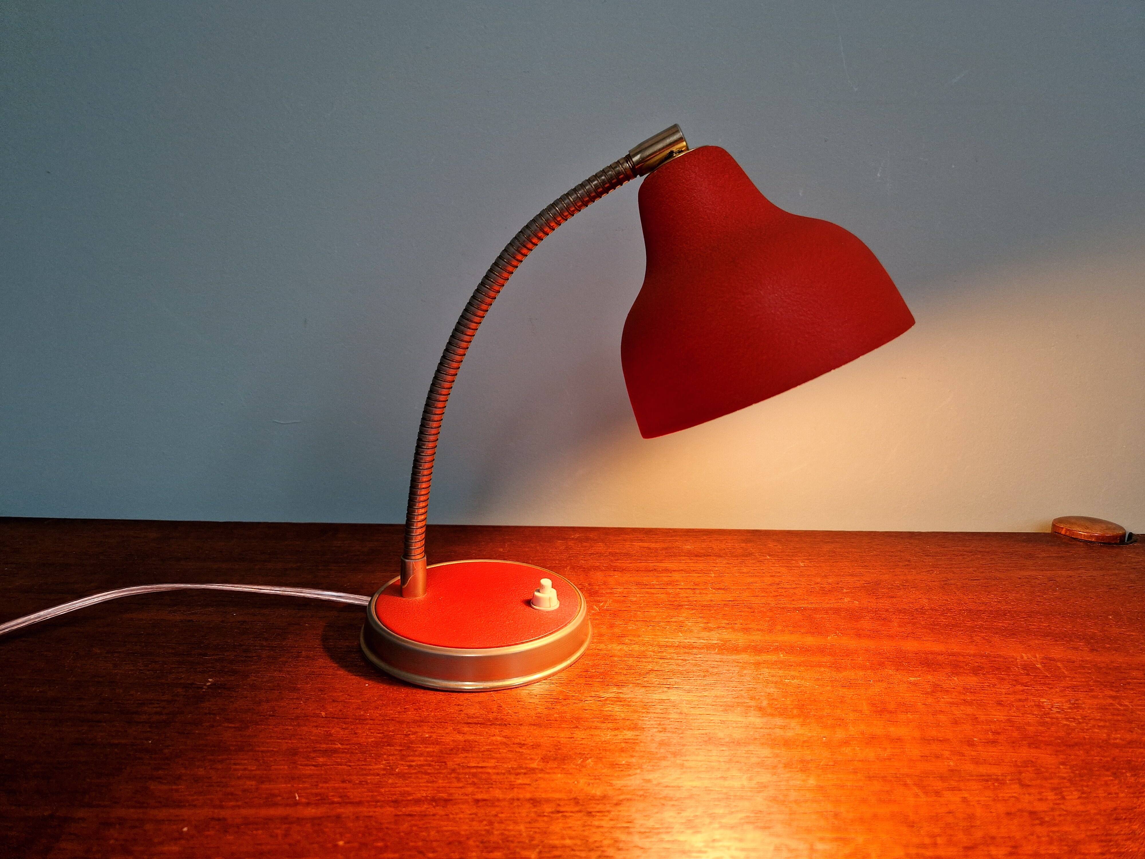 Vintage articulated desk lamp in red lacquered metal, 1950s