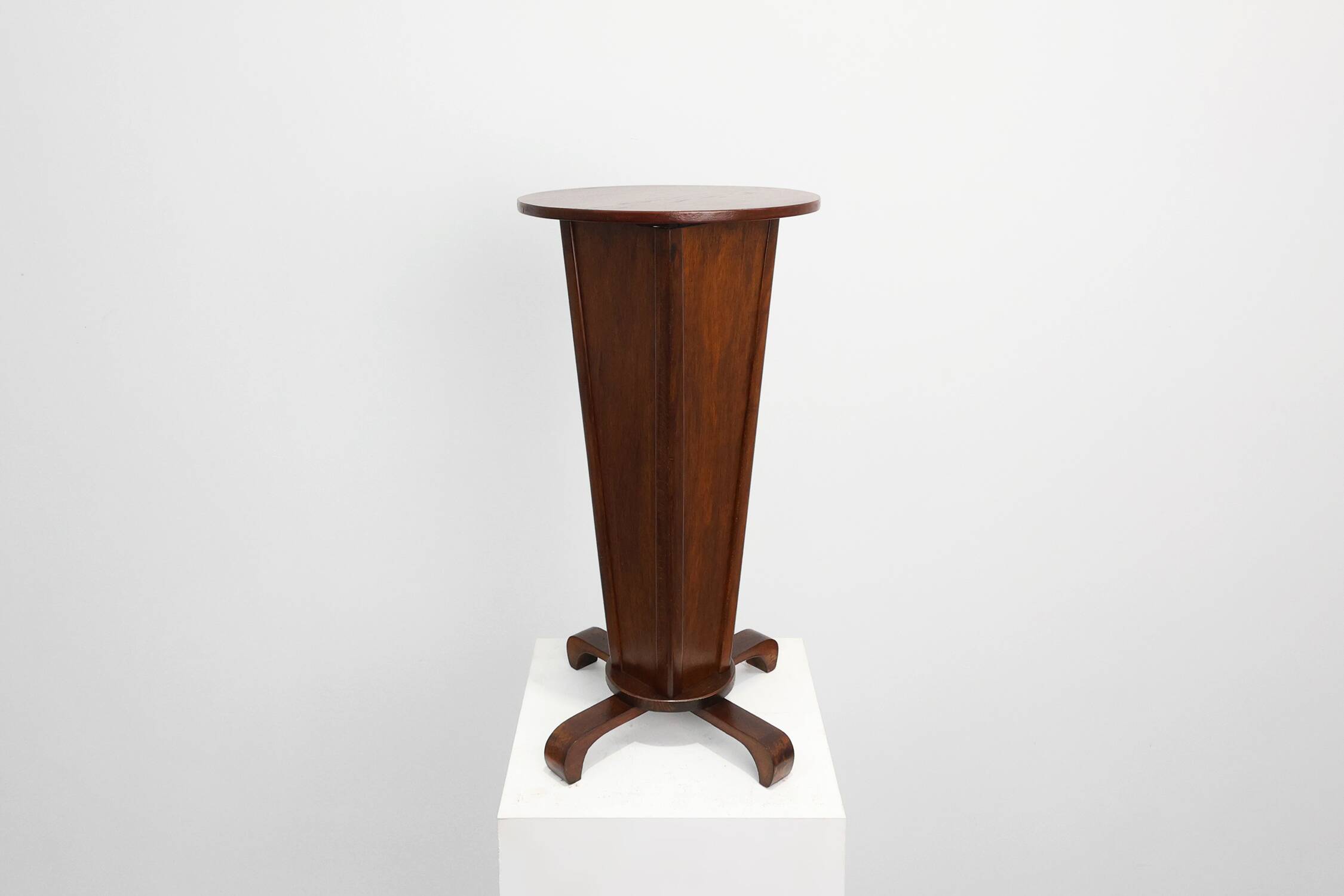 Art Deco round Oak Side Table, France 1930s