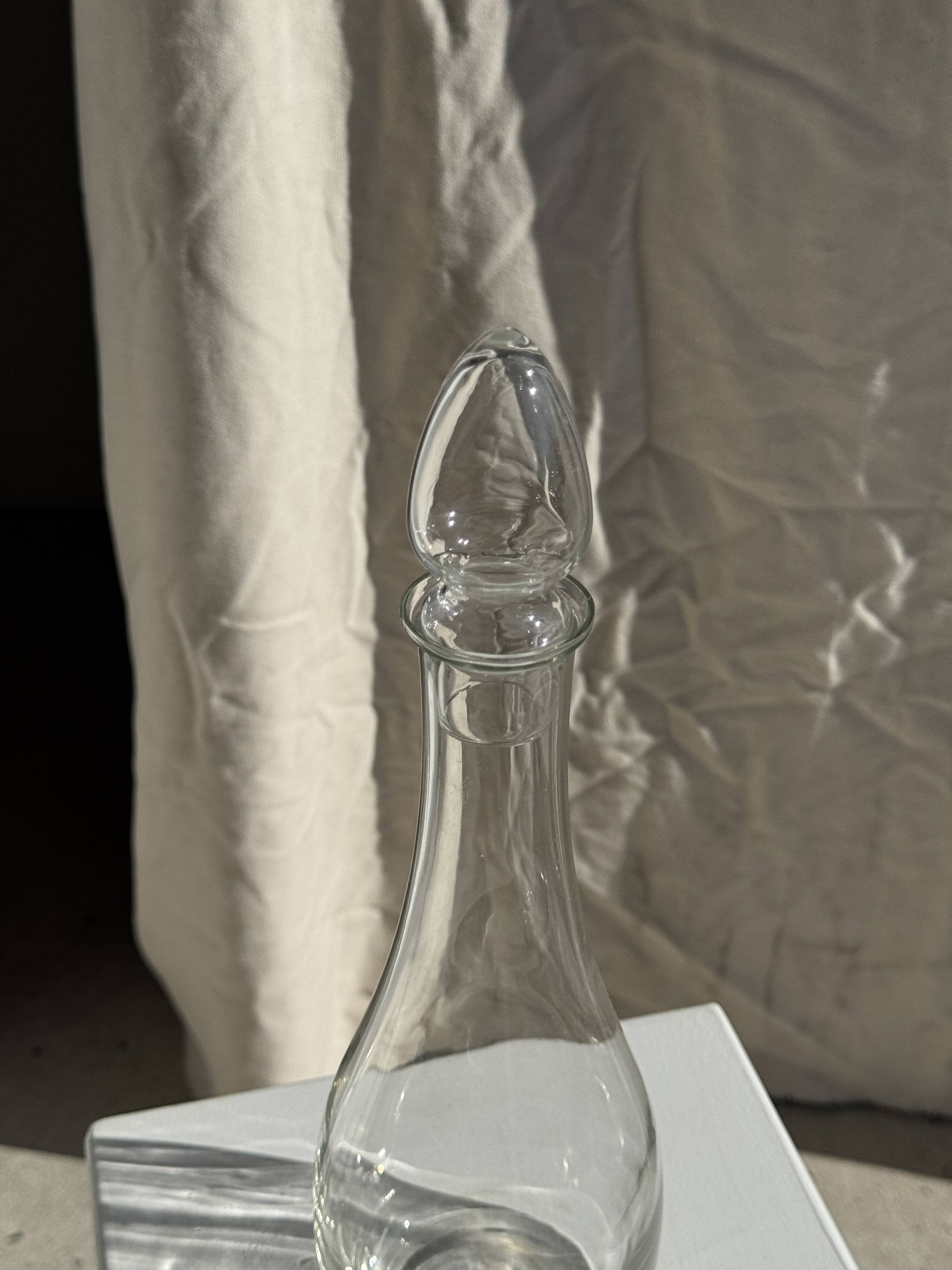Glass carafe with stopper D11 H35.5