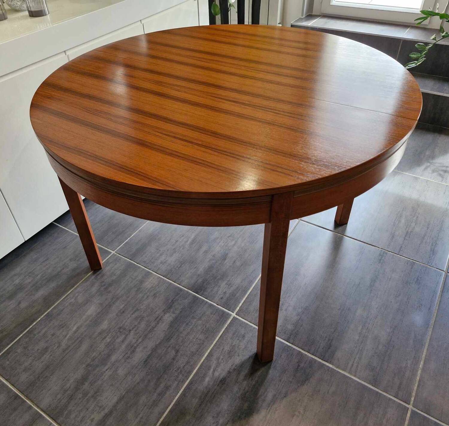 Scandinavian extendable teak round table, 1970s