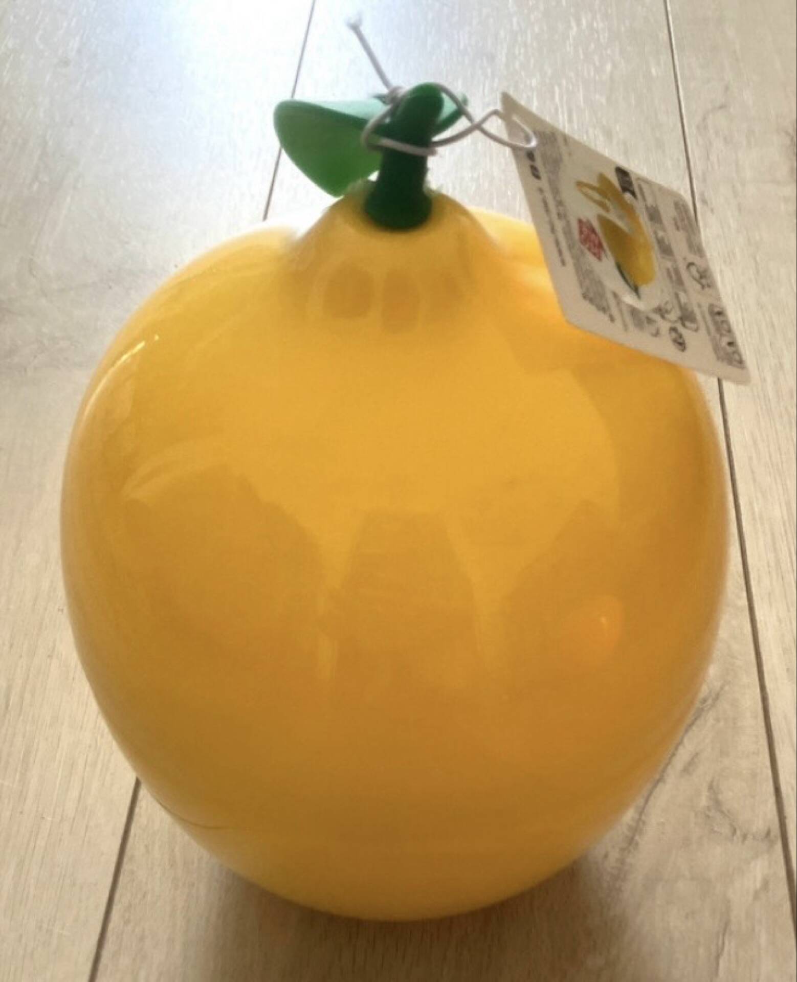 Lemon ice bucket