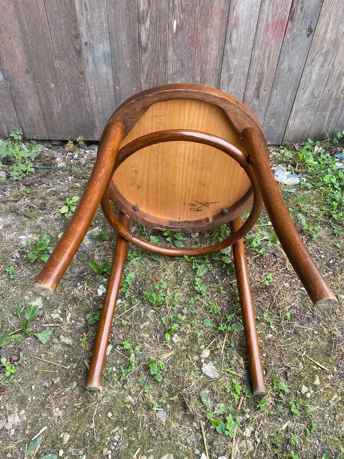 Chaise ancienne bistrot Khon n°18 bois + assise thermoformée vintage