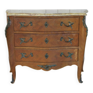 Commode de style louis - rose