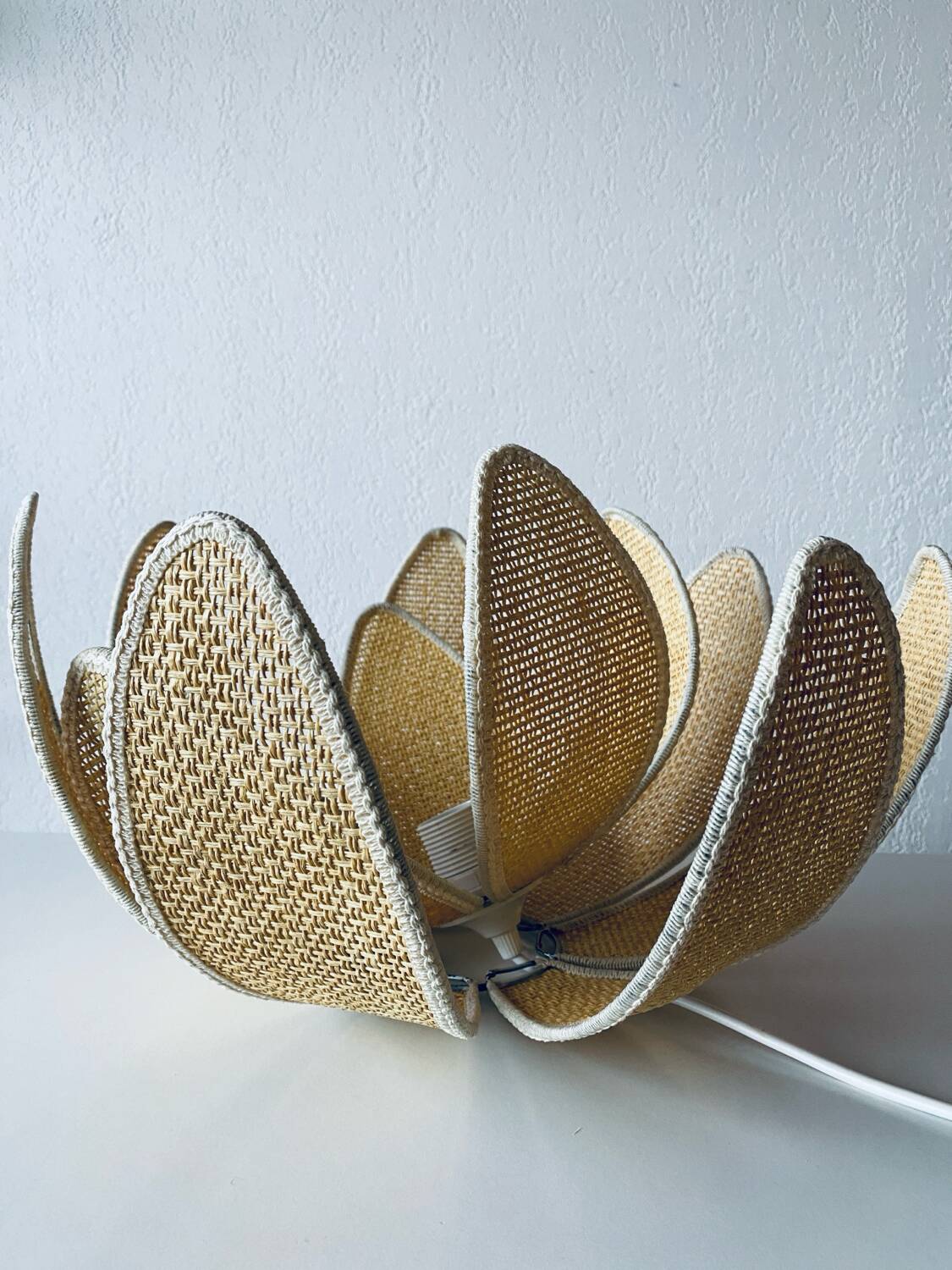 Lotus flower pendant light