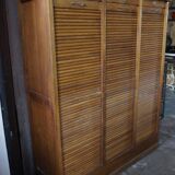 Wooden curtain binder