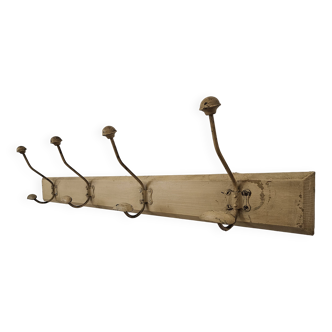 Country wall coat rack
