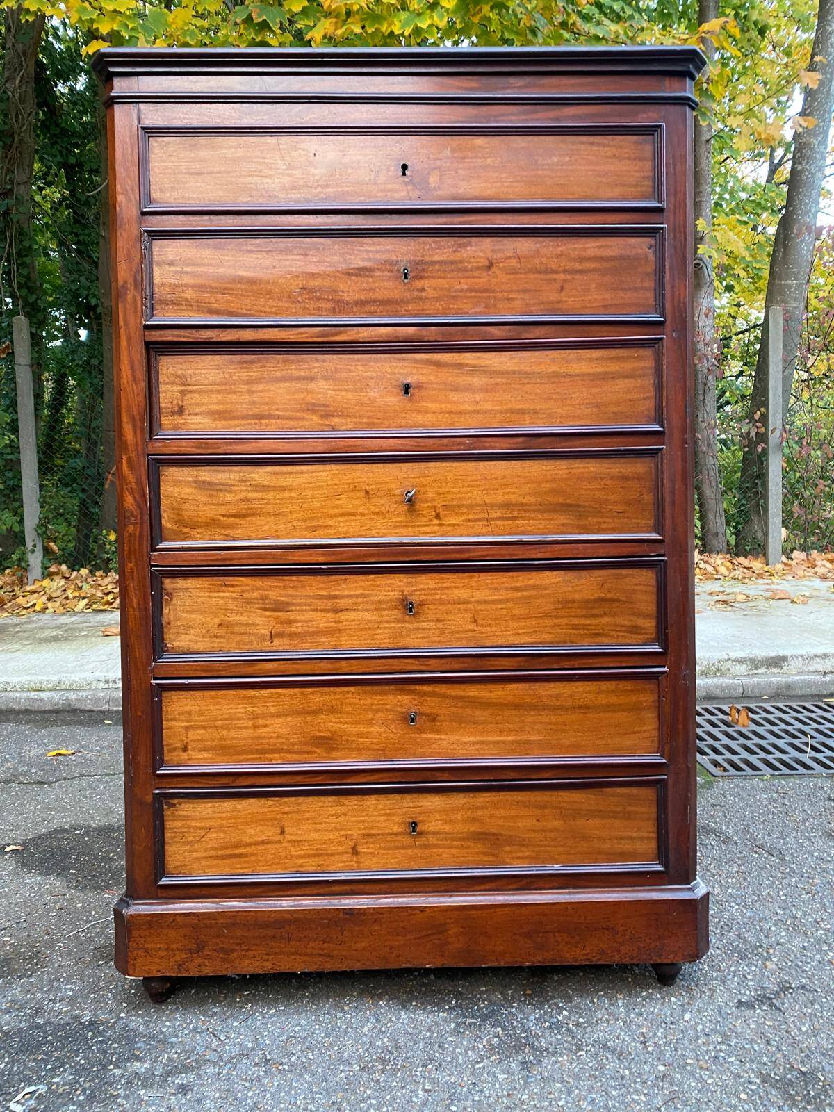 Semainier en bois massif d'époque 19ème