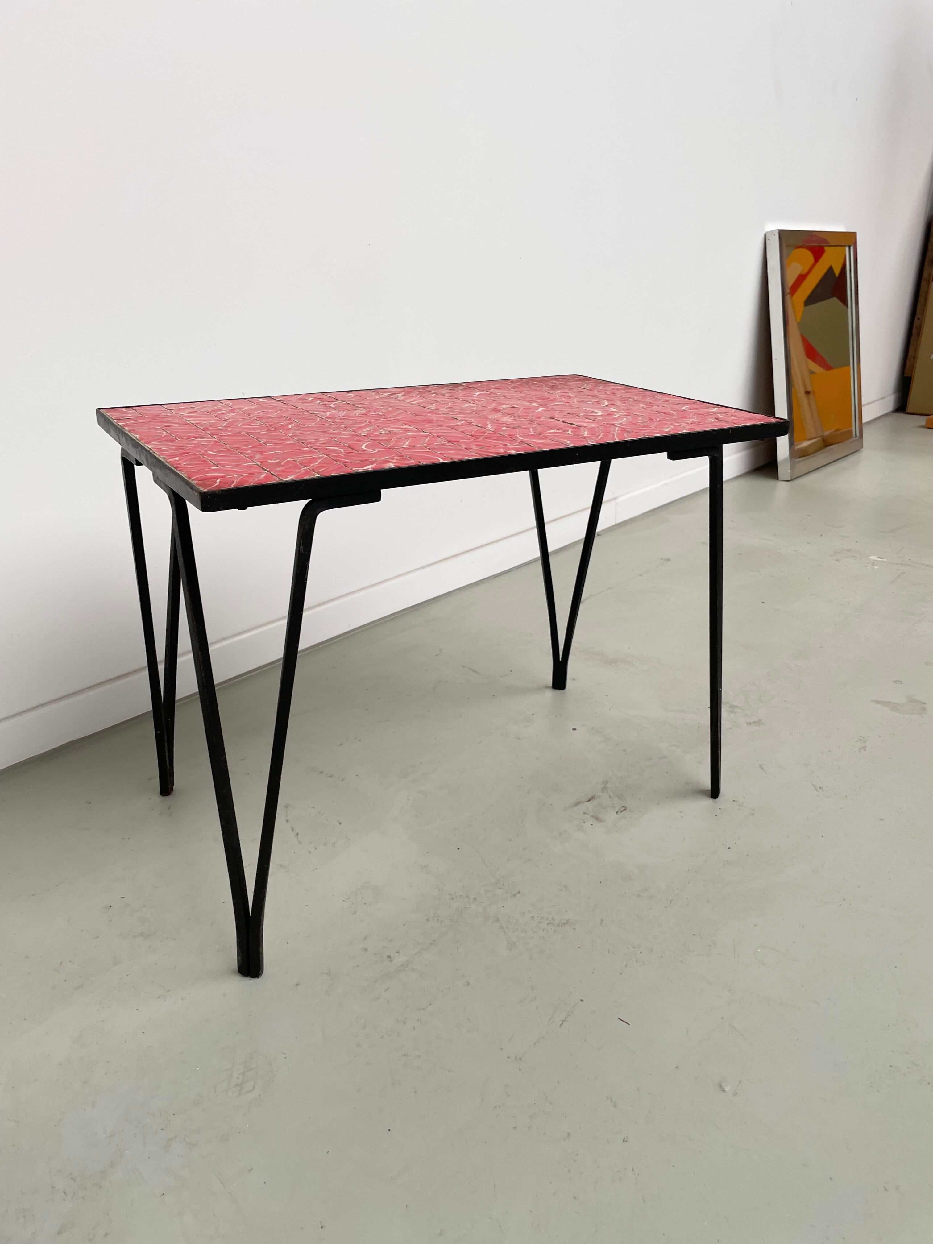 Red ceramic coffee table 50s