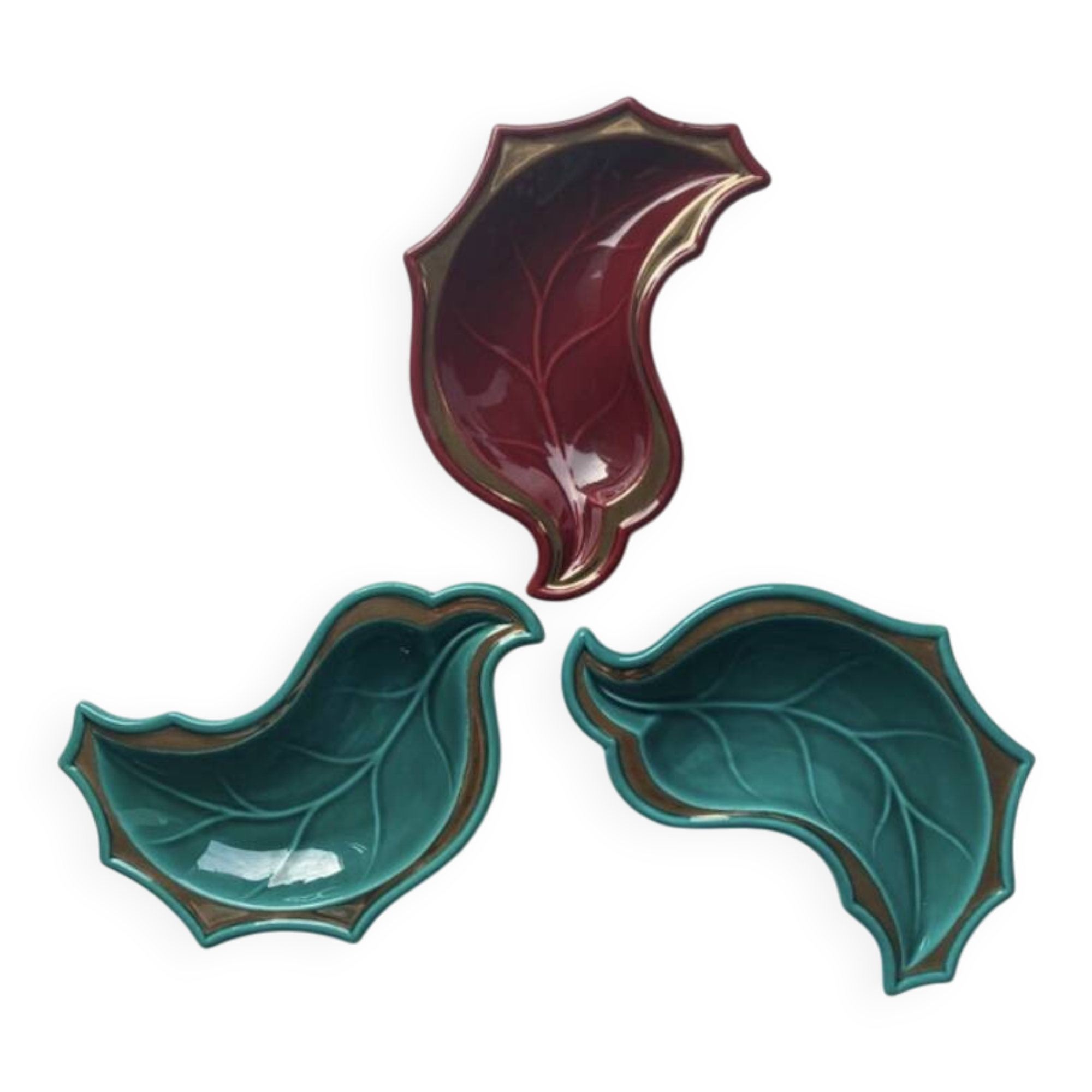 3 green and burgundy leaf-shaped bowls Verceram