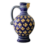 Majolica ewer in neo-Renaissance style by Minton, England 1870.