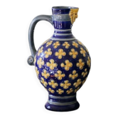 Majolica ewer in neo-Renaissance style by Minton, England 1870.