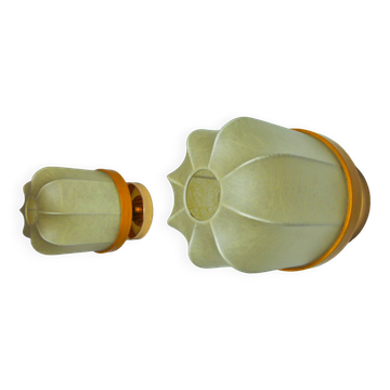 Pair of "cocoon" wall lights, resin and pine, Italy, 1970