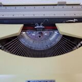 Mercedes character typewriter elite 1969