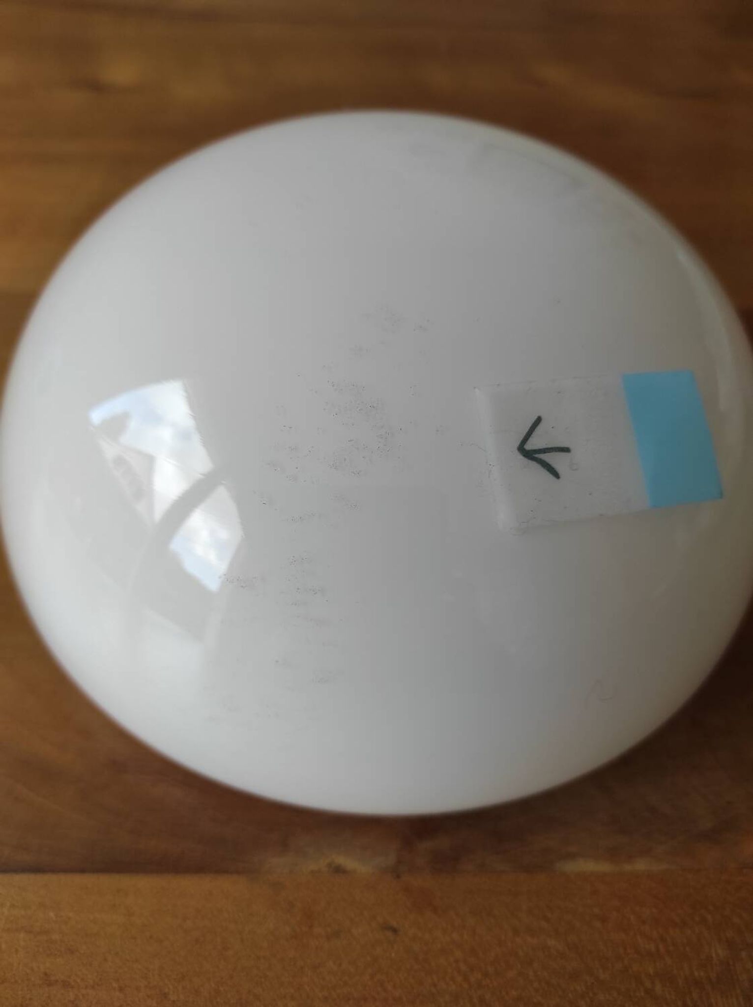 Demi-globe en opaline blanche hauteur 10 cm