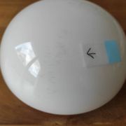 Demi-globe en opaline blanche hauteur 10 cm