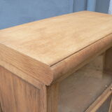 Library md in oak modular shelf