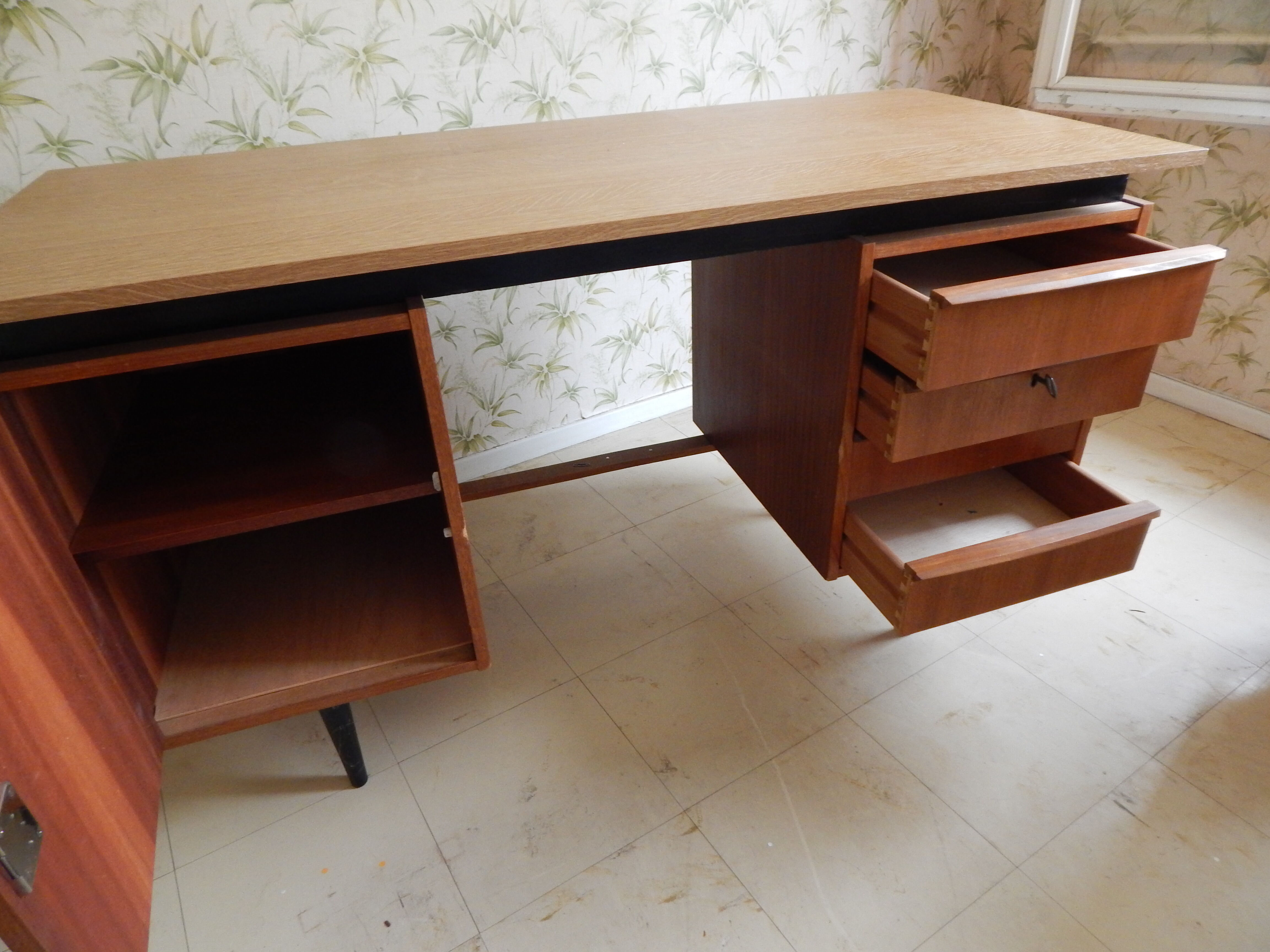 Scandinavian desk years 60/70