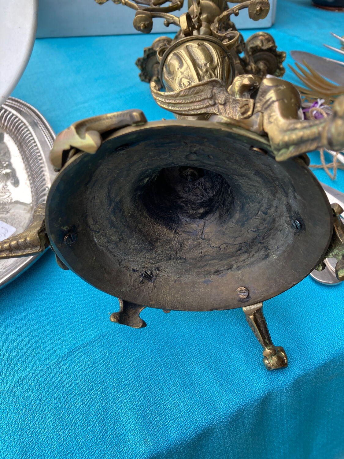 5-spoke bronze chandelier