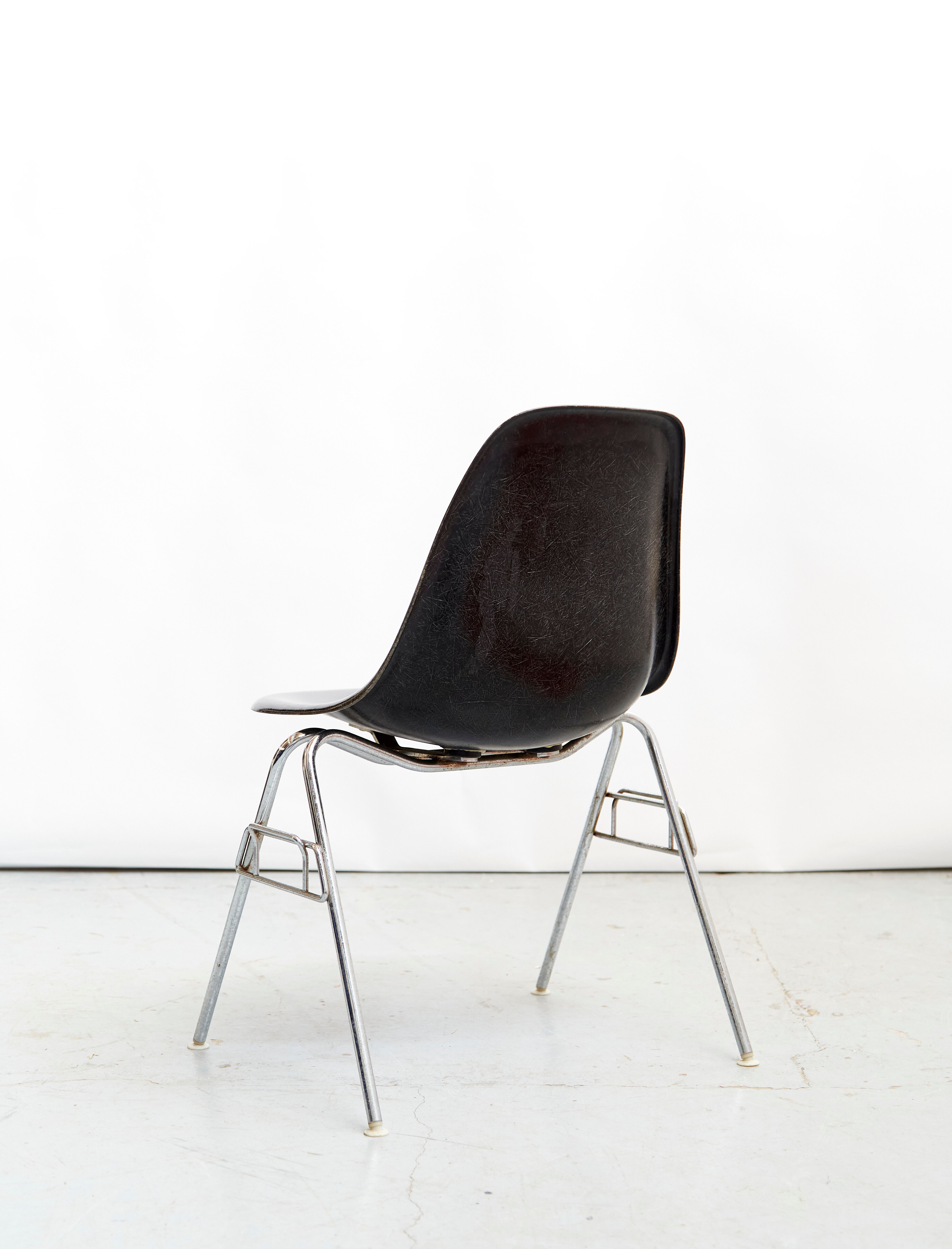 DSS chair by Charles & Ray Eames for Vitra/Herman Miller