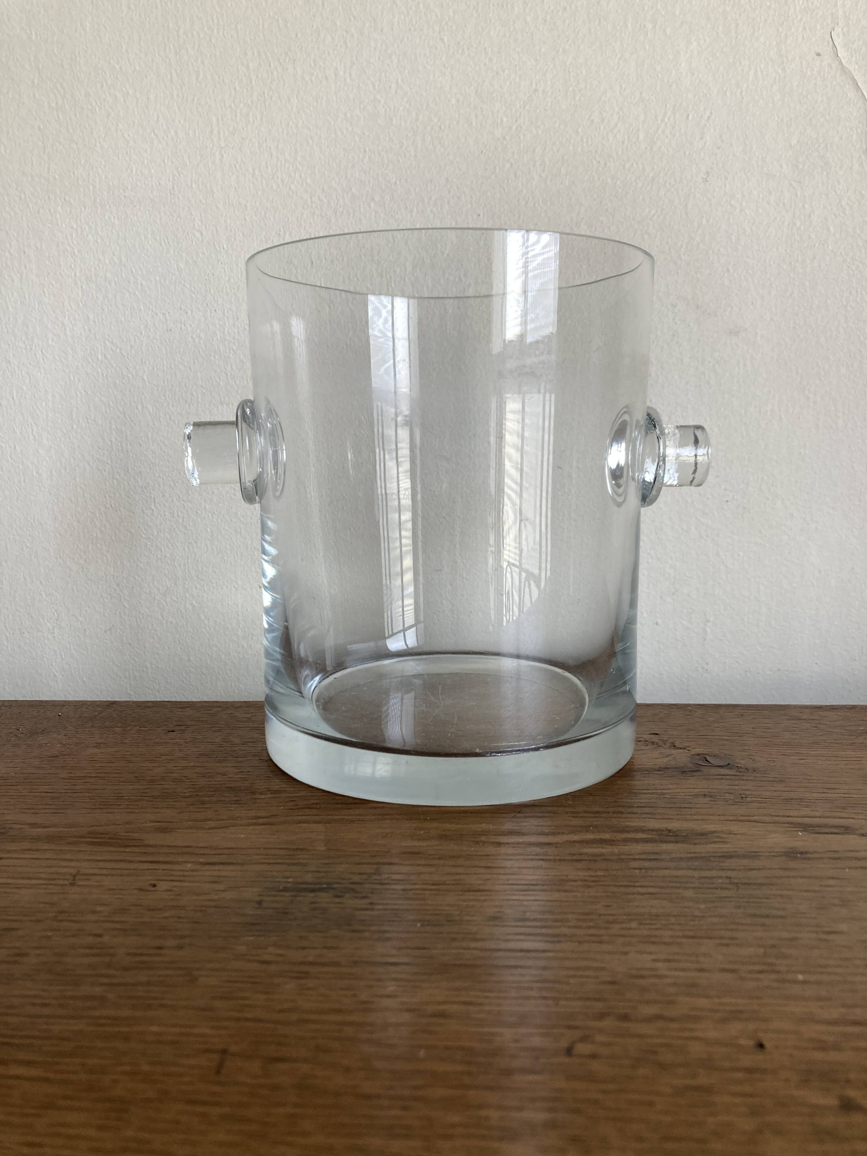 Modernist crystal vase ringing 1970